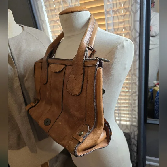 Large Fossil Vintage Revival Leather Shoulder Bag - Picture 2 of 6